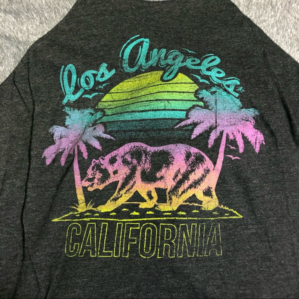 🧚🏽‍♀️3/$15 California Graphic T-Shirt